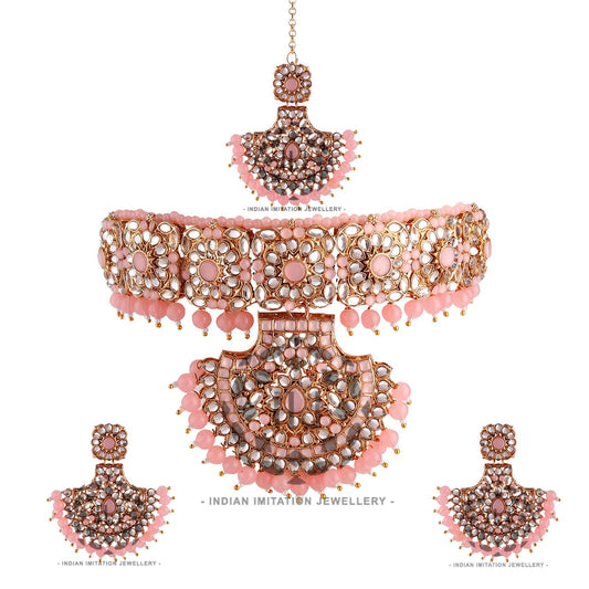 Perfectly crafted pink necklace set with latest monalisa kundans